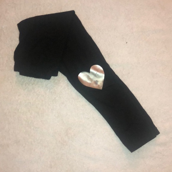 Adorable Leggings With Heart Knees - Picture 2 of 2